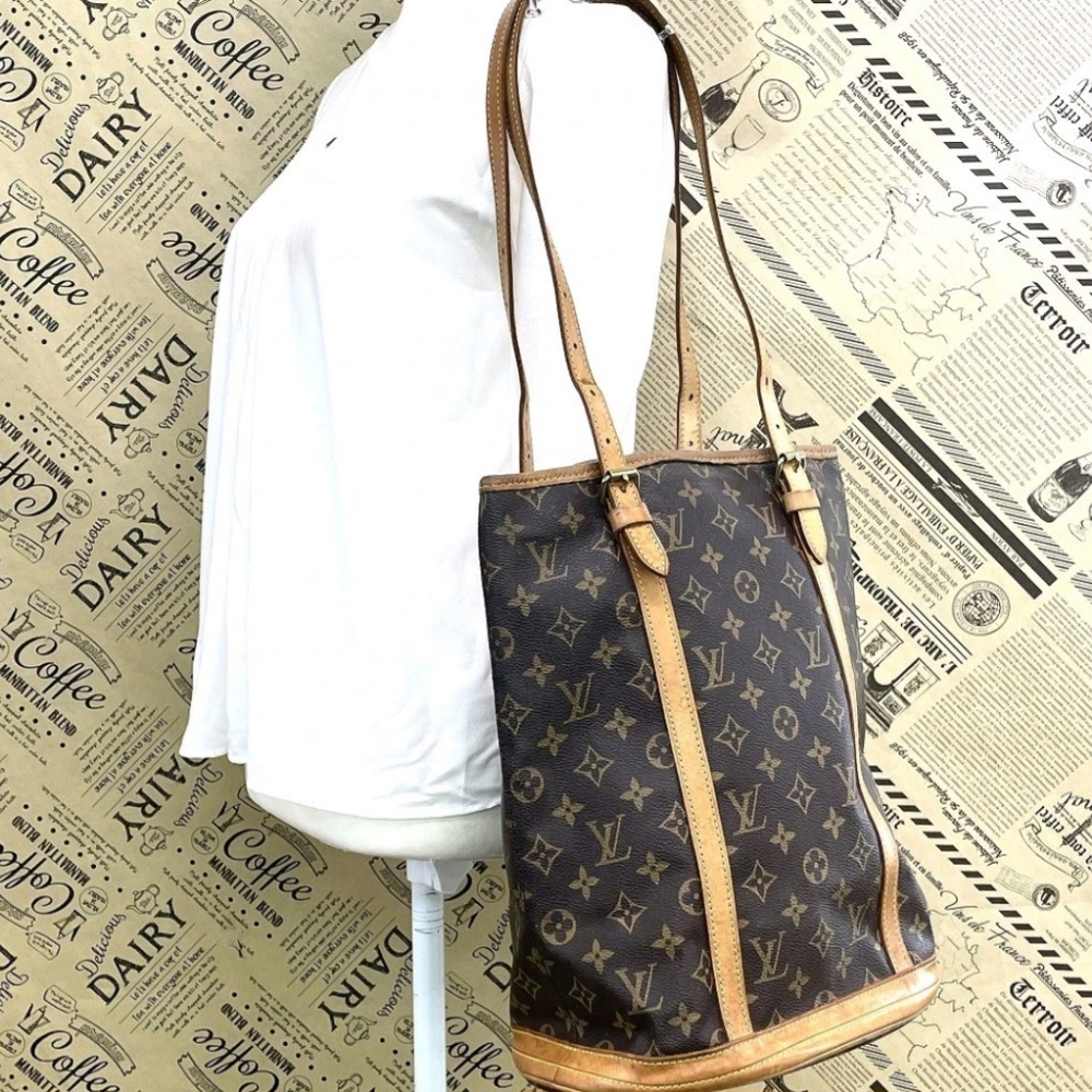 Gorgeous Louis Vuitton Monogram GM Bucket Bag - Authentic - Picture 13 of 15